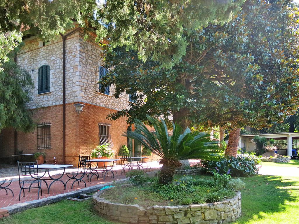 Borgo Degli Aranci Aparthotel San Giuliano Terme Exterior photo